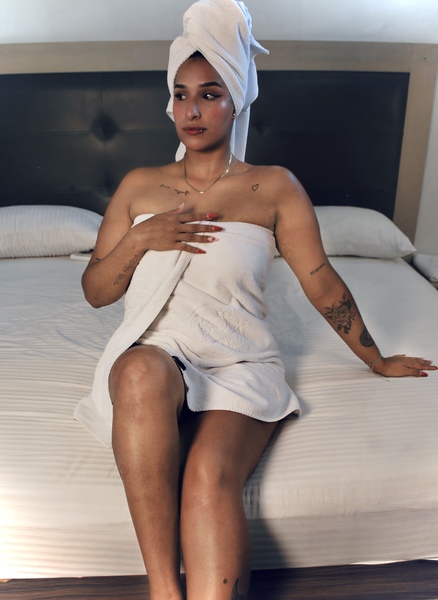 StefanyBlow23