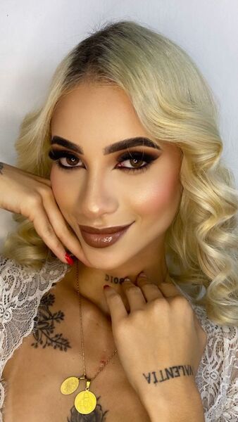 ViktoriaMonroe