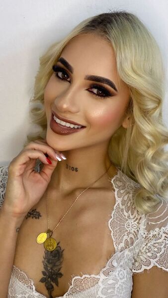 ViktoriaMonroe