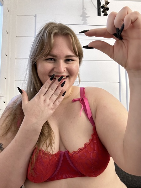mistressmaisiewilder's profile picture