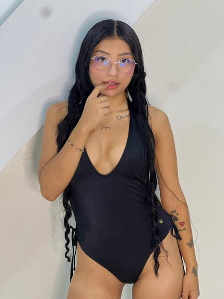 MADDIE_SKINNY
