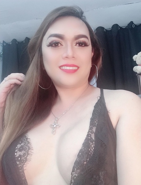 ElegantJuicyELLA