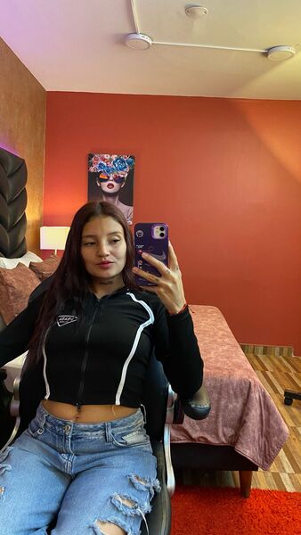 Alaia_Green