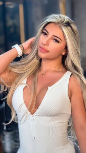alison_ross's profile picture