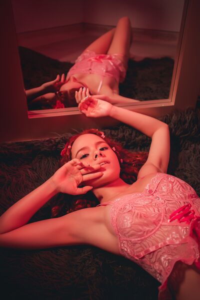 SAMANTHAGREEY
