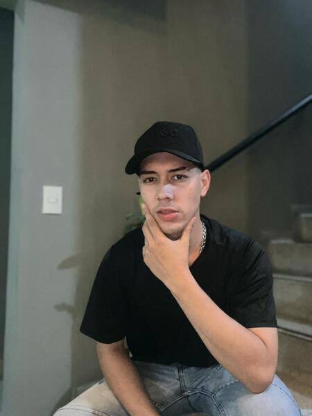 Alex900