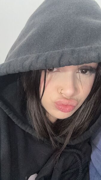 Lia_22