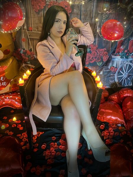 Anna_Gerald