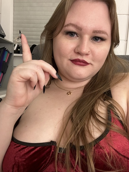 mistressmaisiewilder's profile picture