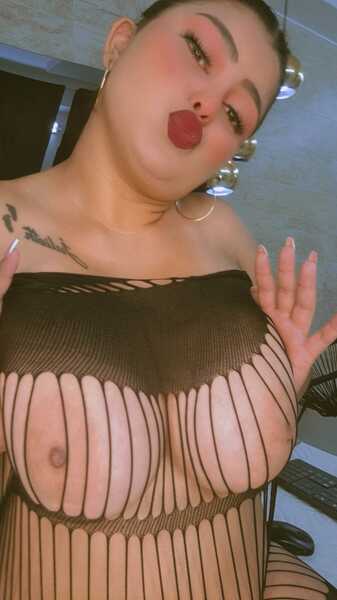 ValentinaBreats