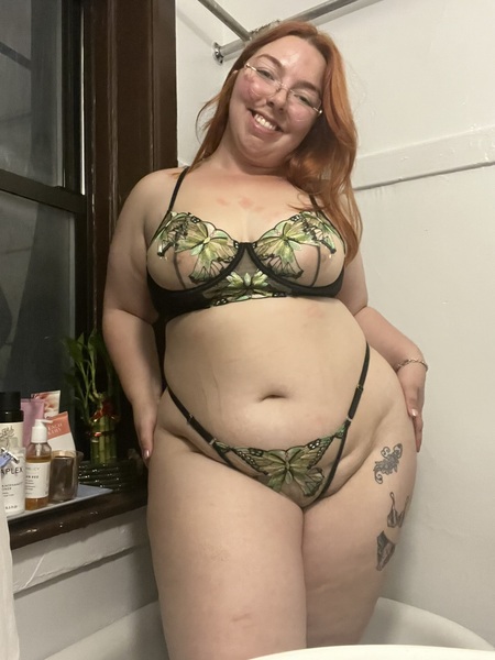 curvycate127