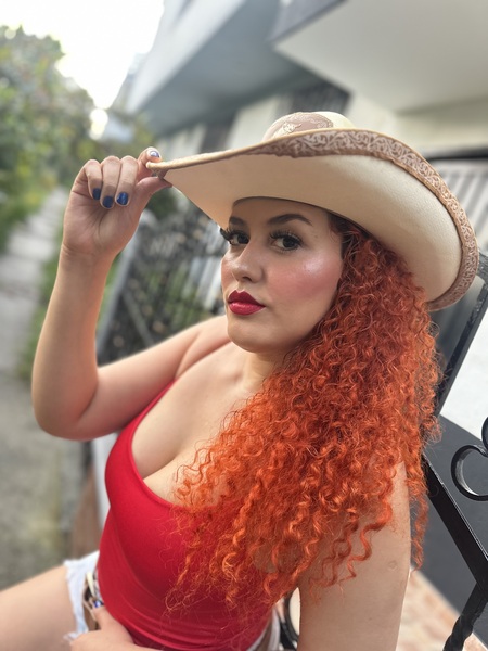 meghanbrennet's profile picture