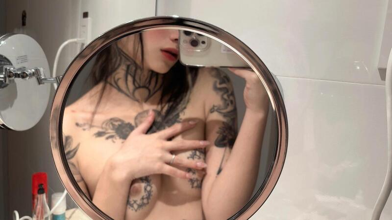 anikaamoon's profile picture