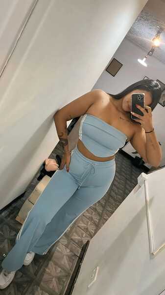 StefanyBlow23