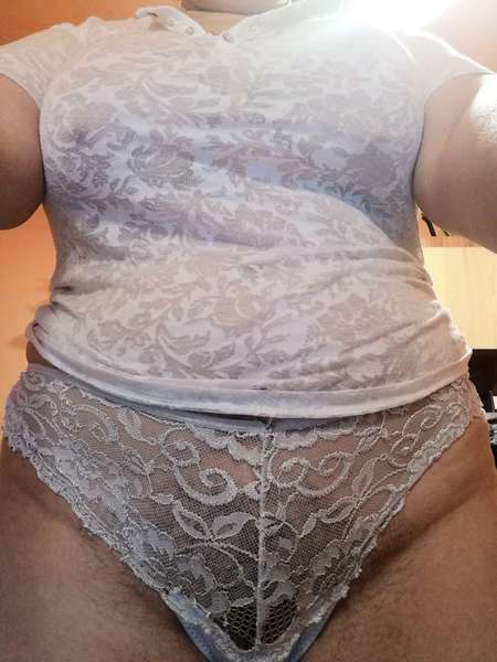evelyneflirtymilf's profile picture