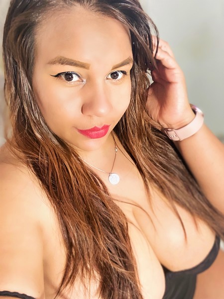 lanabigtits's profile picture