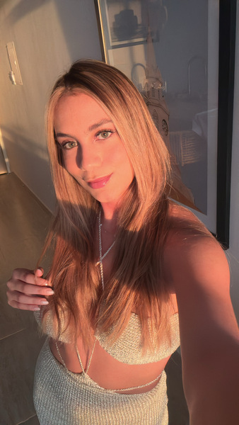 Emily_Hale
