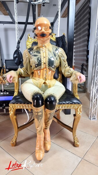 LatexRapture
