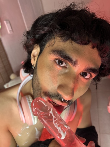 milanzairre's profile picture