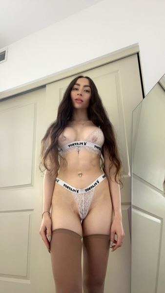 QueenChloeXO