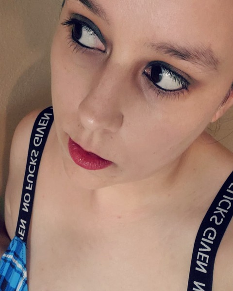 akarafang's profile picture