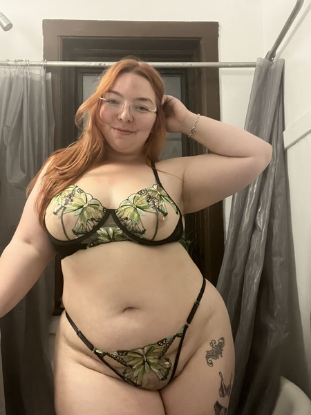 curvycate127