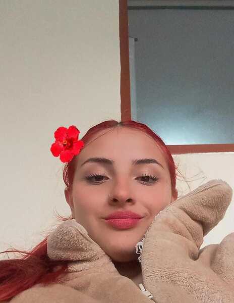 arianaavelvet's profile picture