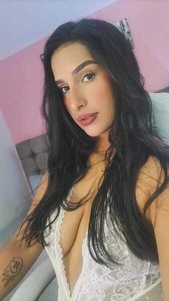 StefanyBlow23