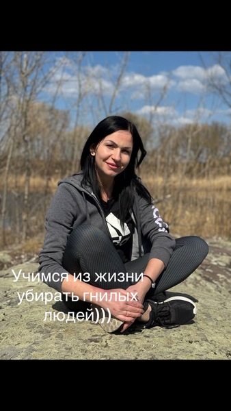 Cheerful_girl