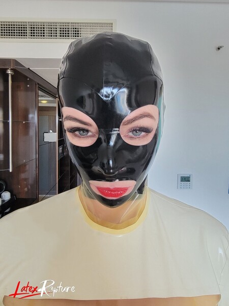LatexRapture