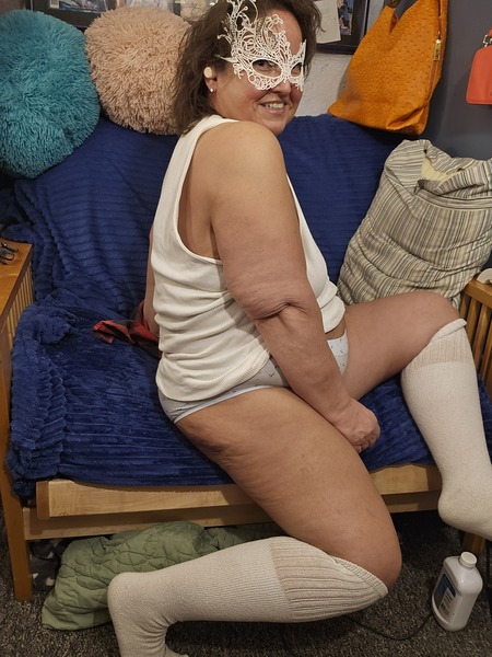 ClaudiaMidwestWife
