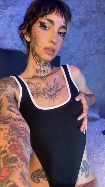 Klaire_Savage