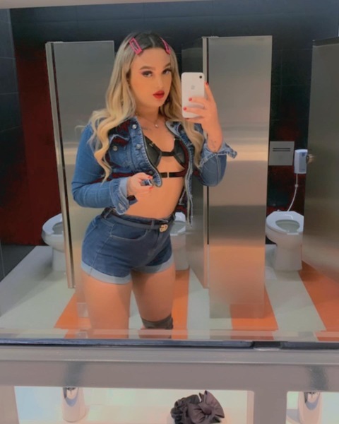 camerondiiaz's profile picture