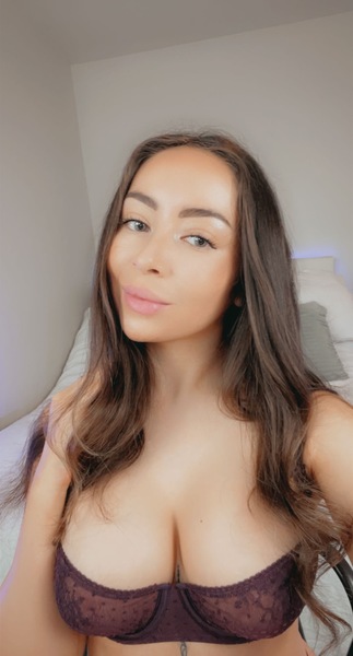 QueenChloeXO