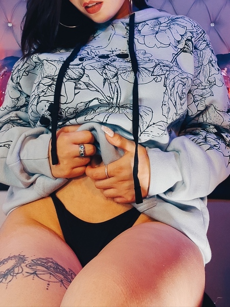 sharonscarllet's profile picture