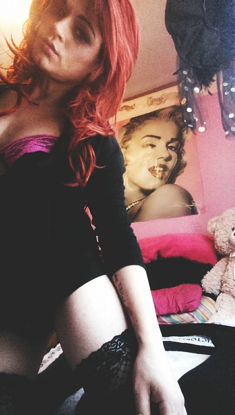 dahliasimone's profile picture