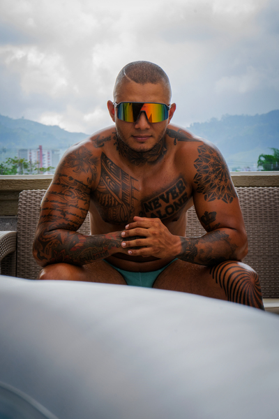 aron_strong's profile picture