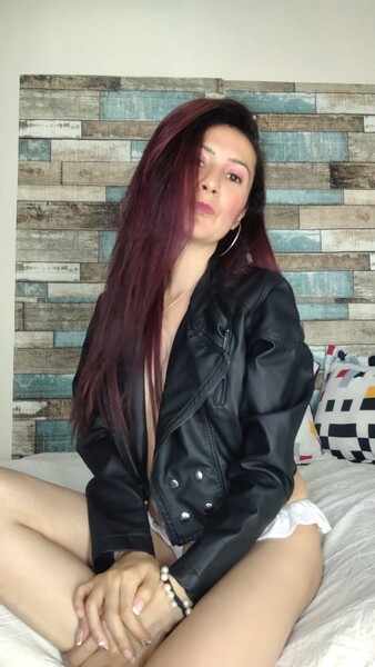 sarayhott202cl