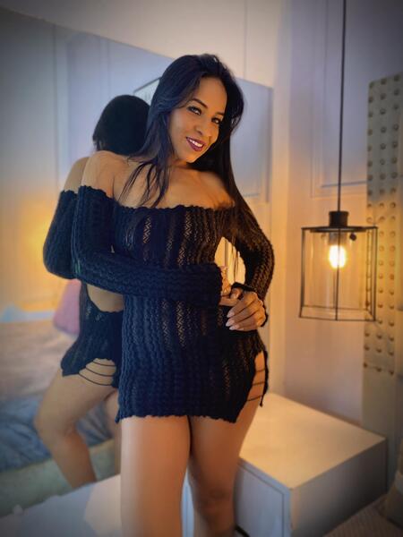 Naugthy_Milf