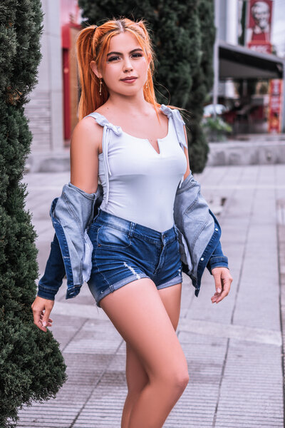 ElleWesst
