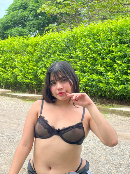 Emilyy_Cute