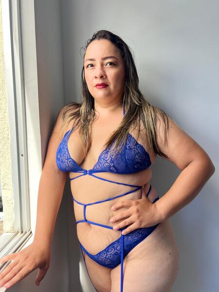 ALEXANDRA_MILF