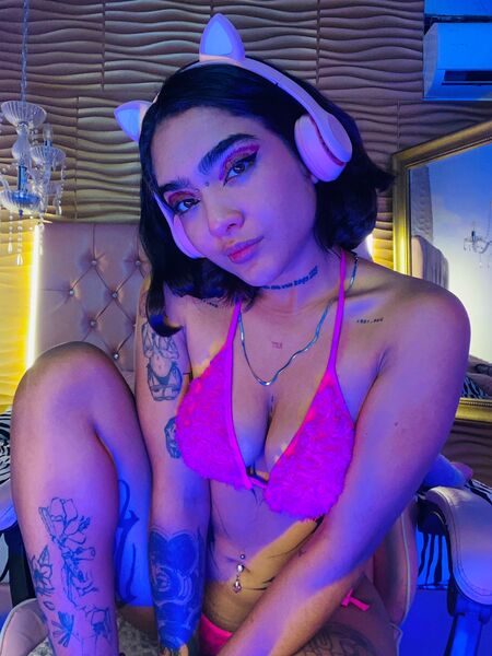 helenaswani's profile picture
